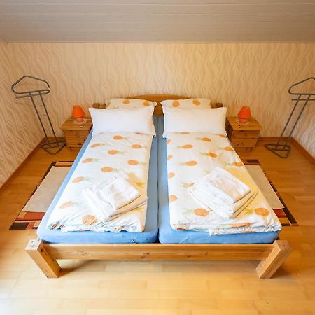 Ferienwohnung Virginija Ditscheid Exteriör bild