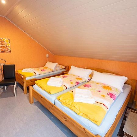 Ferienwohnung Virginija Ditscheid Exteriör bild