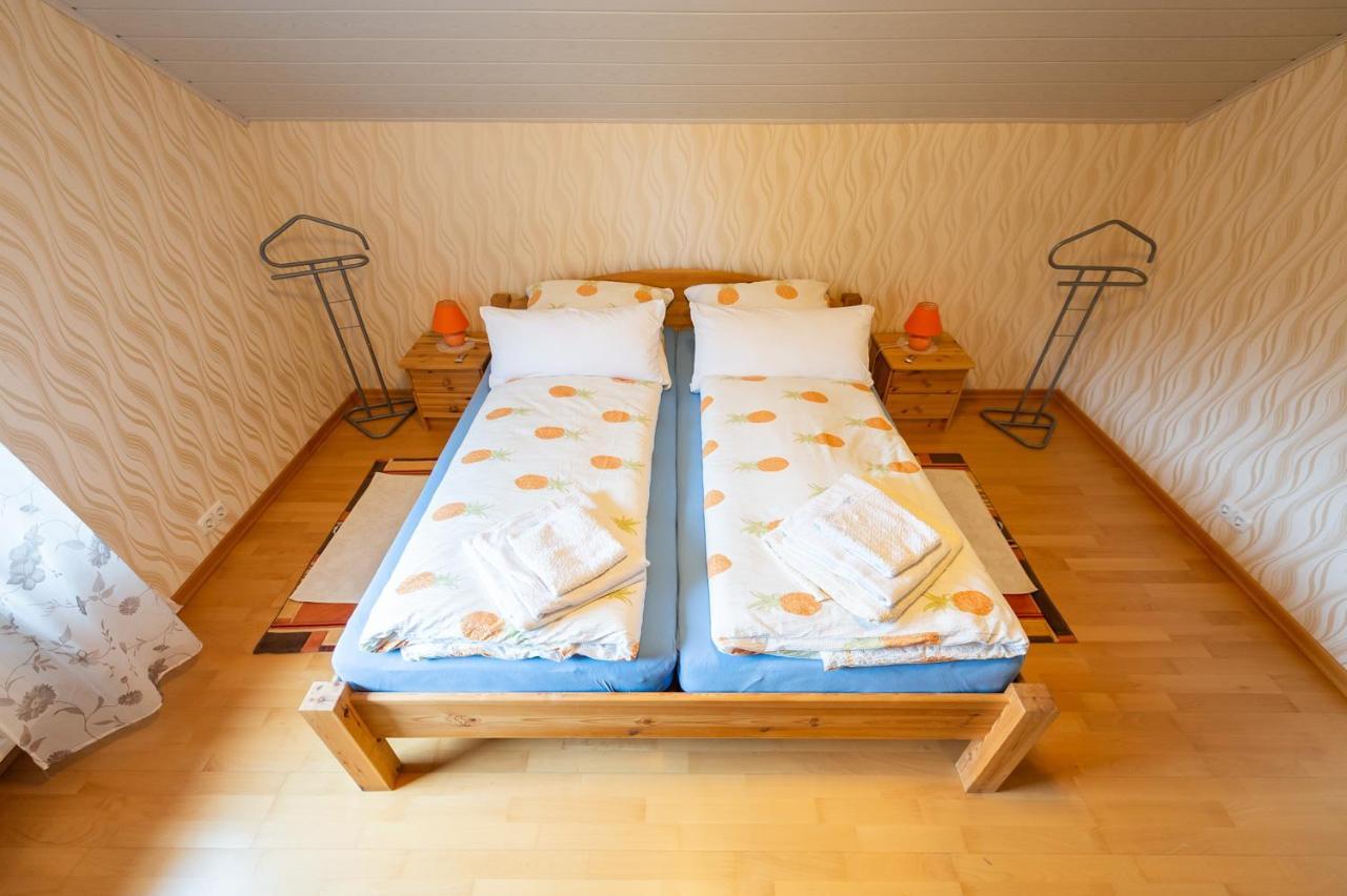 Ferienwohnung Virginija Ditscheid Exteriör bild